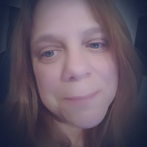 Meet your Posher, Dina